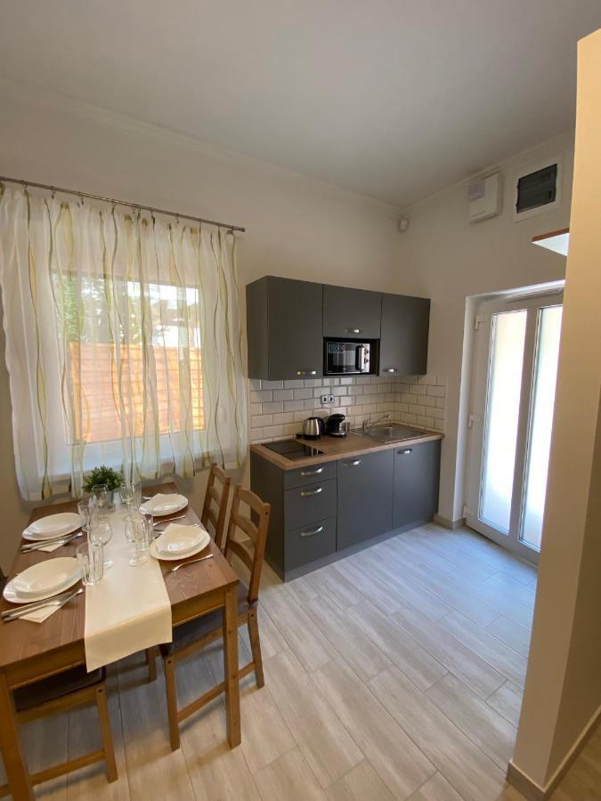 Karinthy Haz Guest House Siofok Bagian luar foto