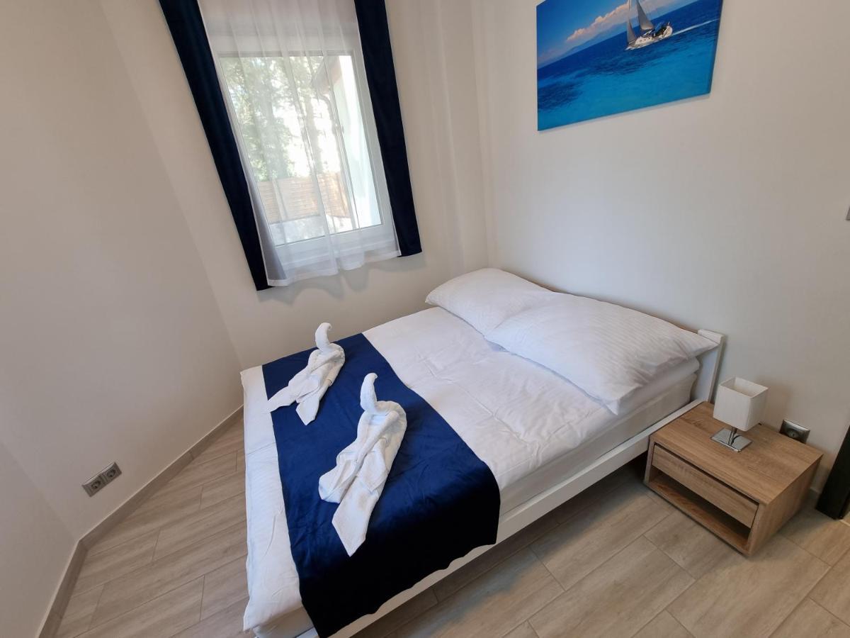 Karinthy Haz Guest House Siofok Bagian luar foto