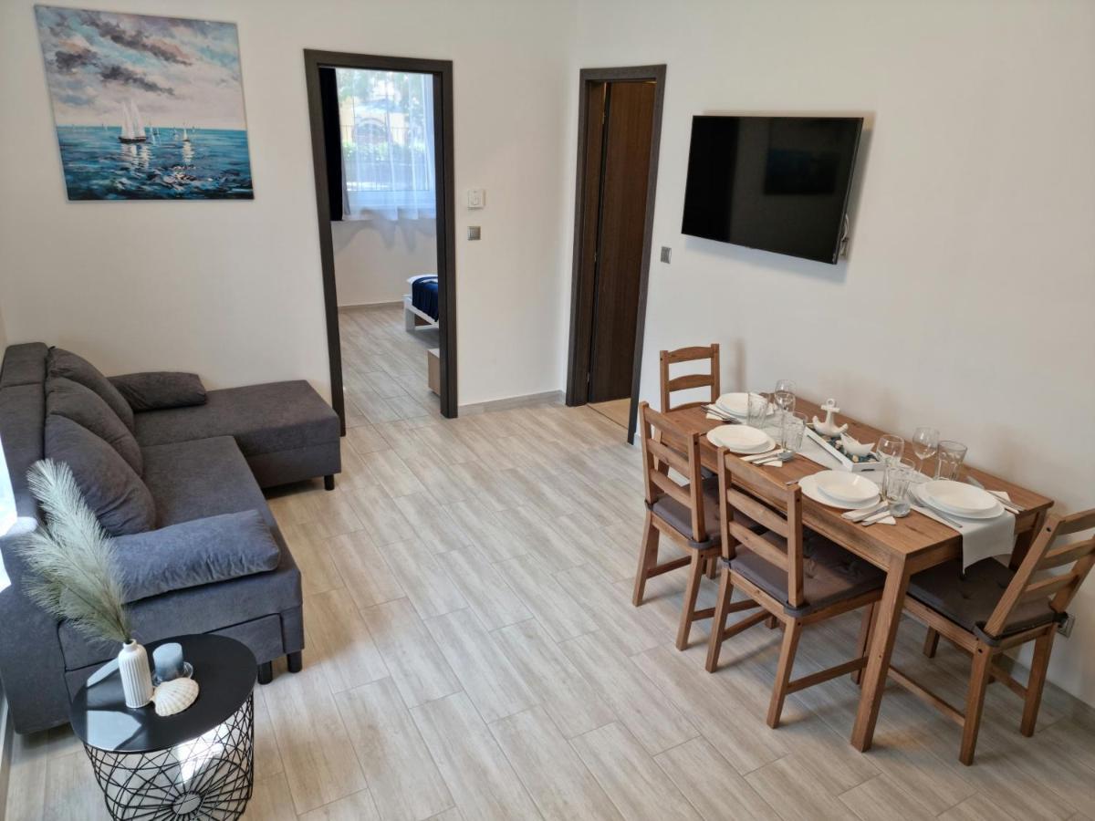 Karinthy Haz Guest House Siofok Bagian luar foto