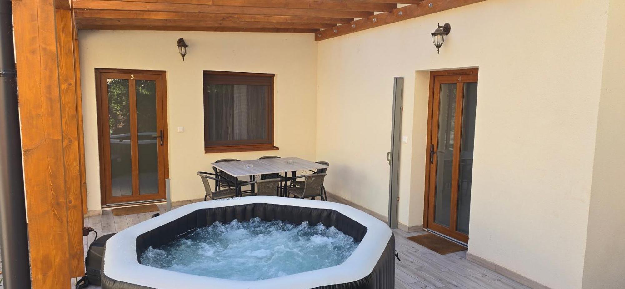 Karinthy Haz Guest House Siofok Bagian luar foto